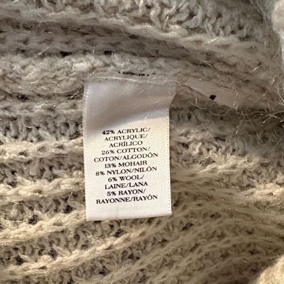 Ann Taylor Mohair Wool Blend Cream Long Sleeve Knit Sweater. Size Small - Picture 4 of 7